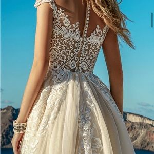 Eva Lendel made-in-Ukraine wedding dress NEW